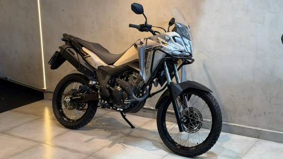 HONDA XRE 300 SAHARA ADVENTURE 